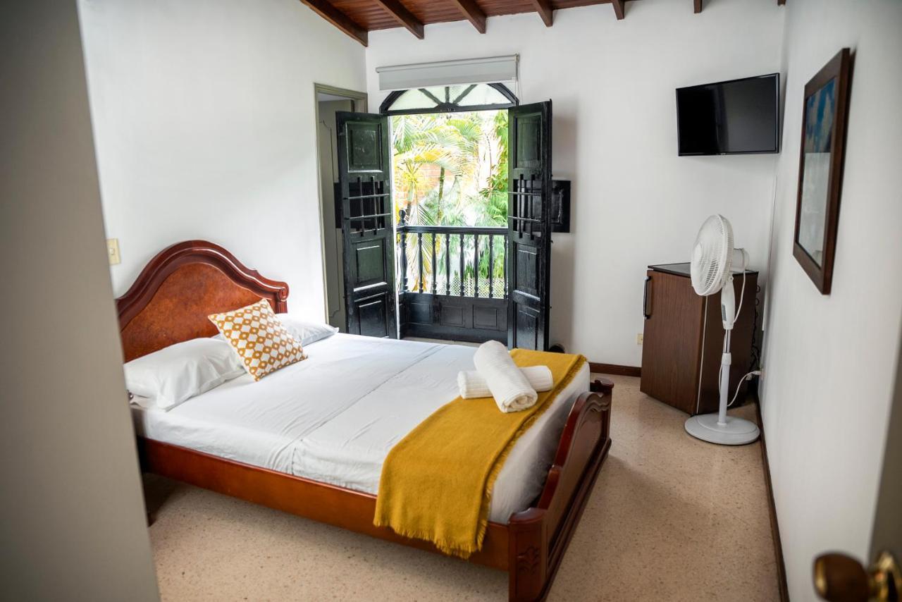 Casa Rosales Hotel Medellin Bilik gambar